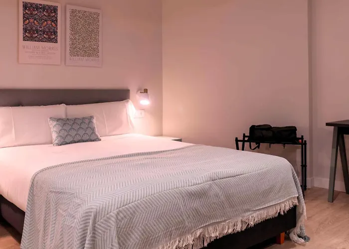 Apartamentos Lydia By Gaiarooms